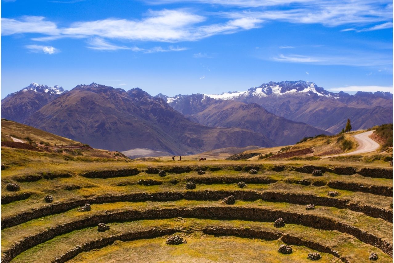 Imagem de uma ruína em Cusco, no Peru