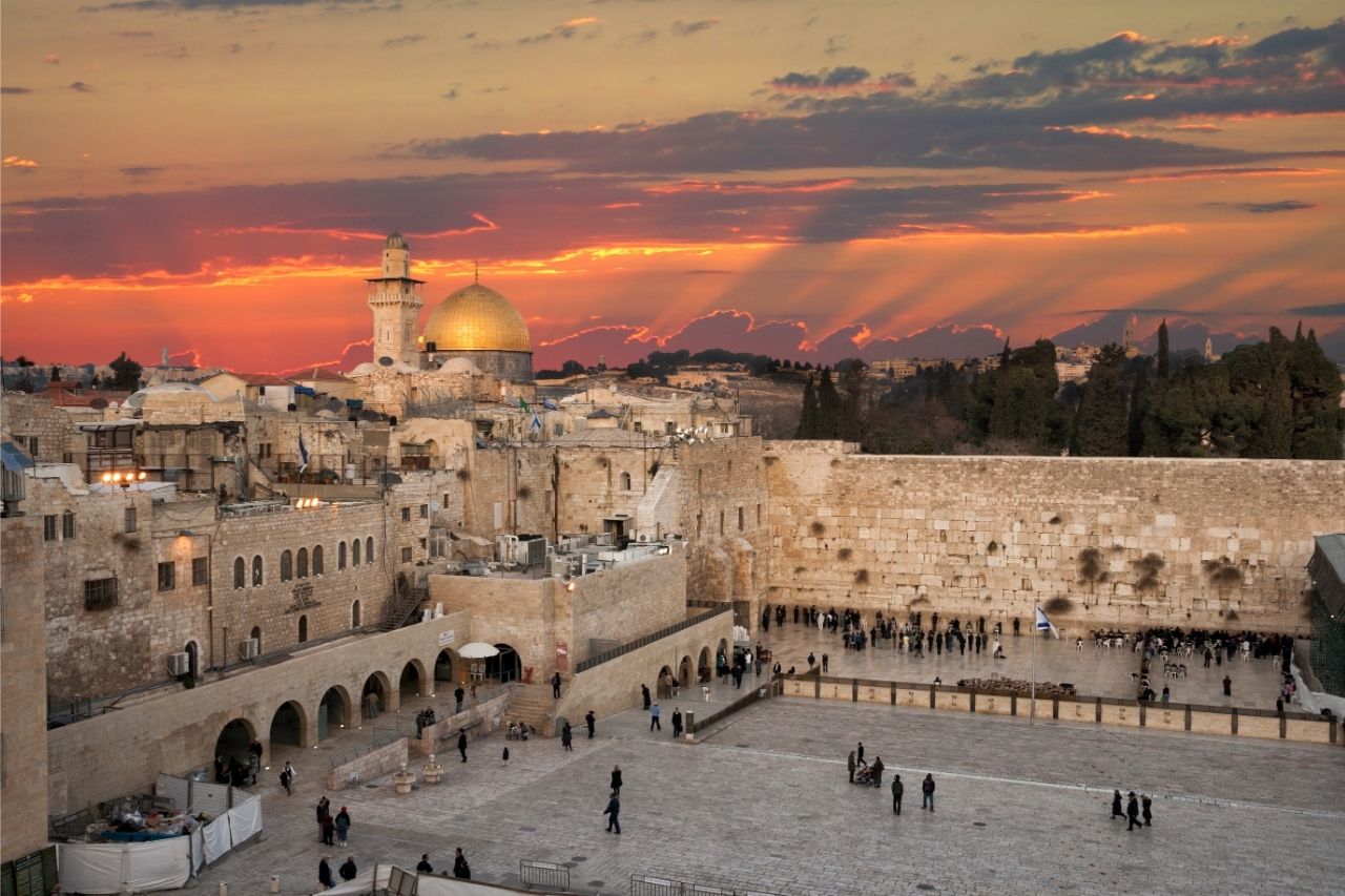 O pôr do sol na cidade de Jerusalém 