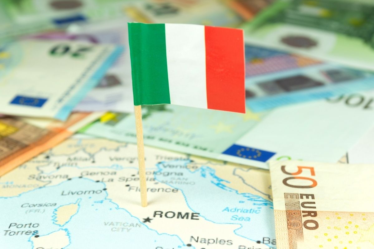 Bandeira Euro Seguro De Viagem Para Italia Cobertura Minima Assistente De Viagem
