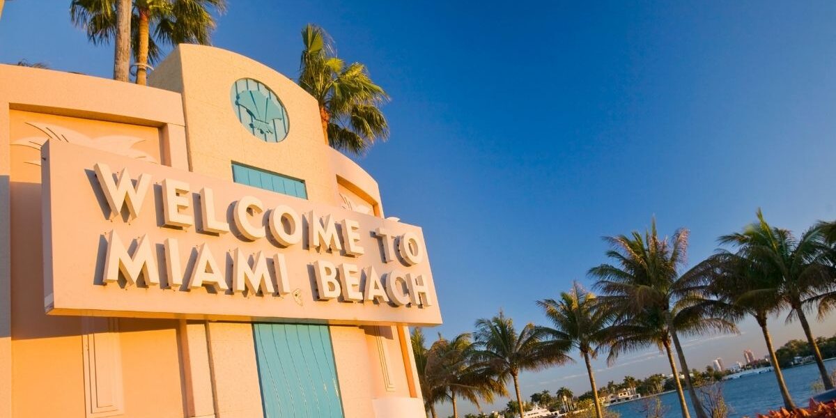 placa coqueiros seguro viagem internacional para miami assistente de viagem