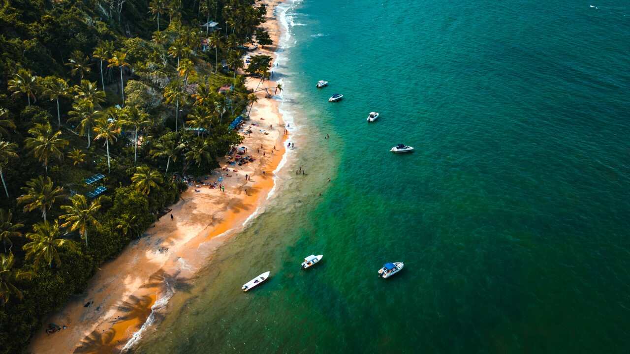 Praia De Agua Quente Em Porto Seguro