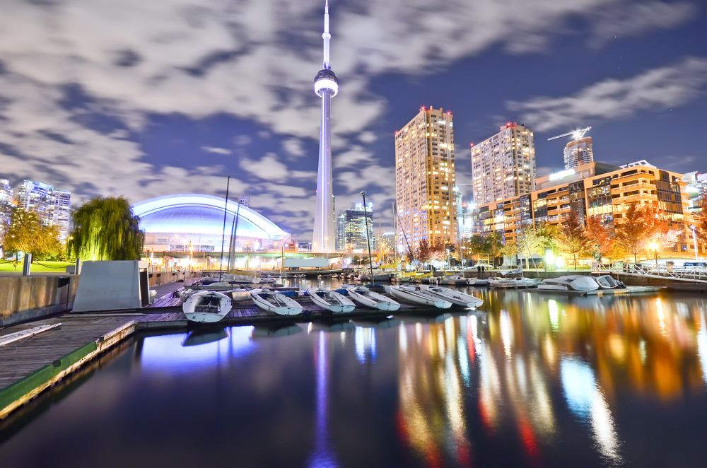 Horizonte de Toronto à noite em Ontário, Canadá