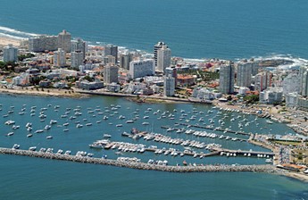 Foto: Panorâmica Punta del Este - fonte: Wikipedia