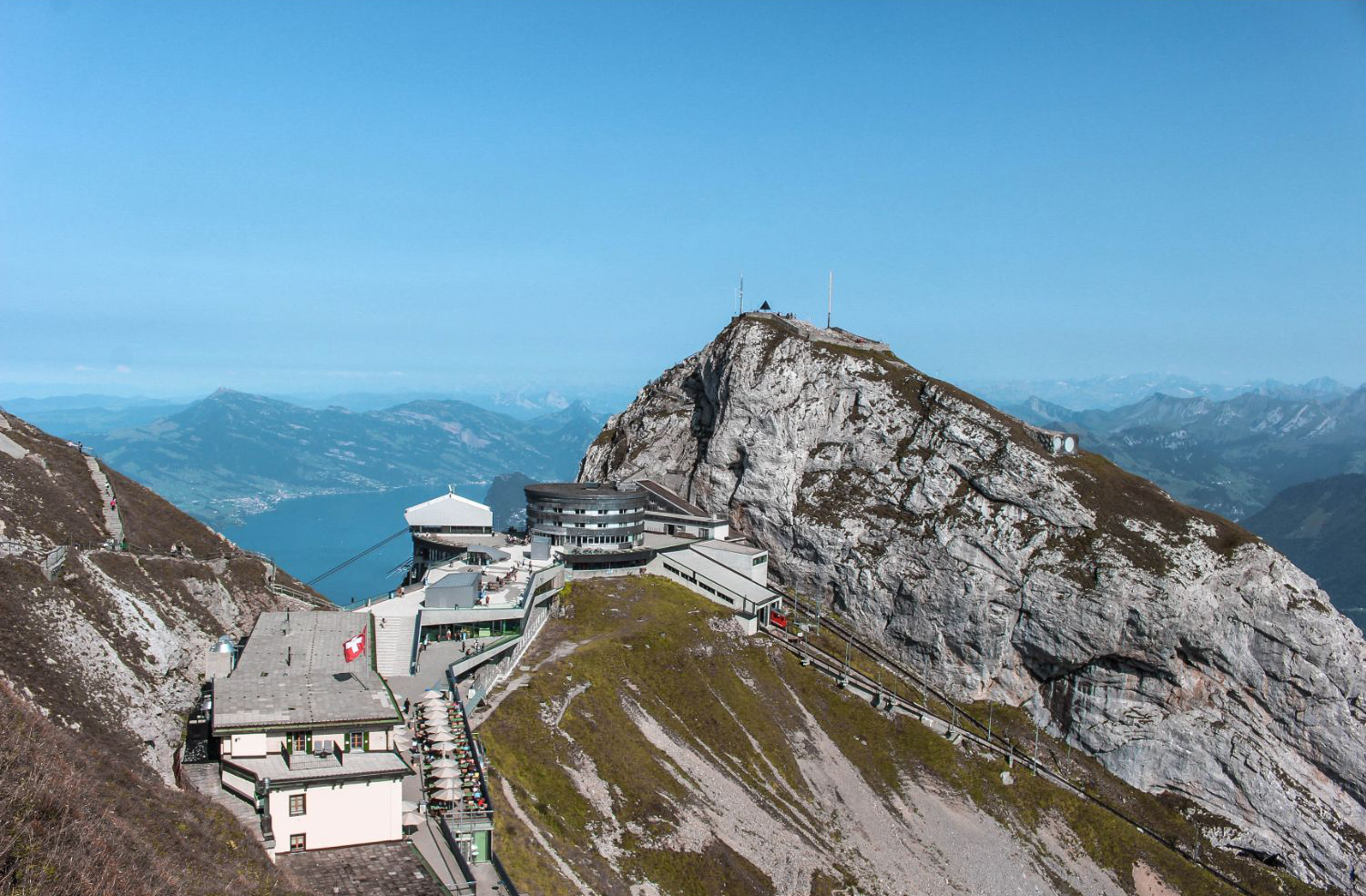 Alpes Suíços: um guia para os amantes da natureza e aventureiros