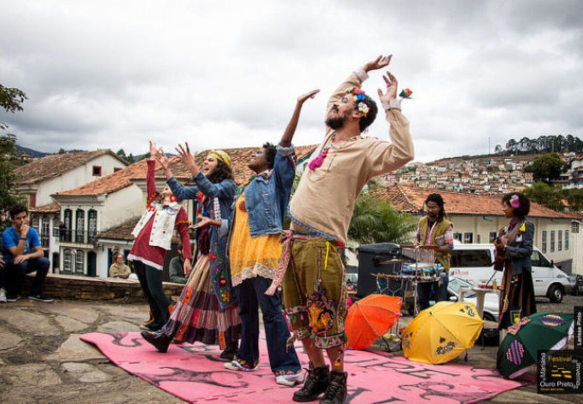 festivais de inverno em Minas Gerais (2) Svg+xml,%3Csvg%20xmlns%3D'http%3A%2F%2Fwww.w3